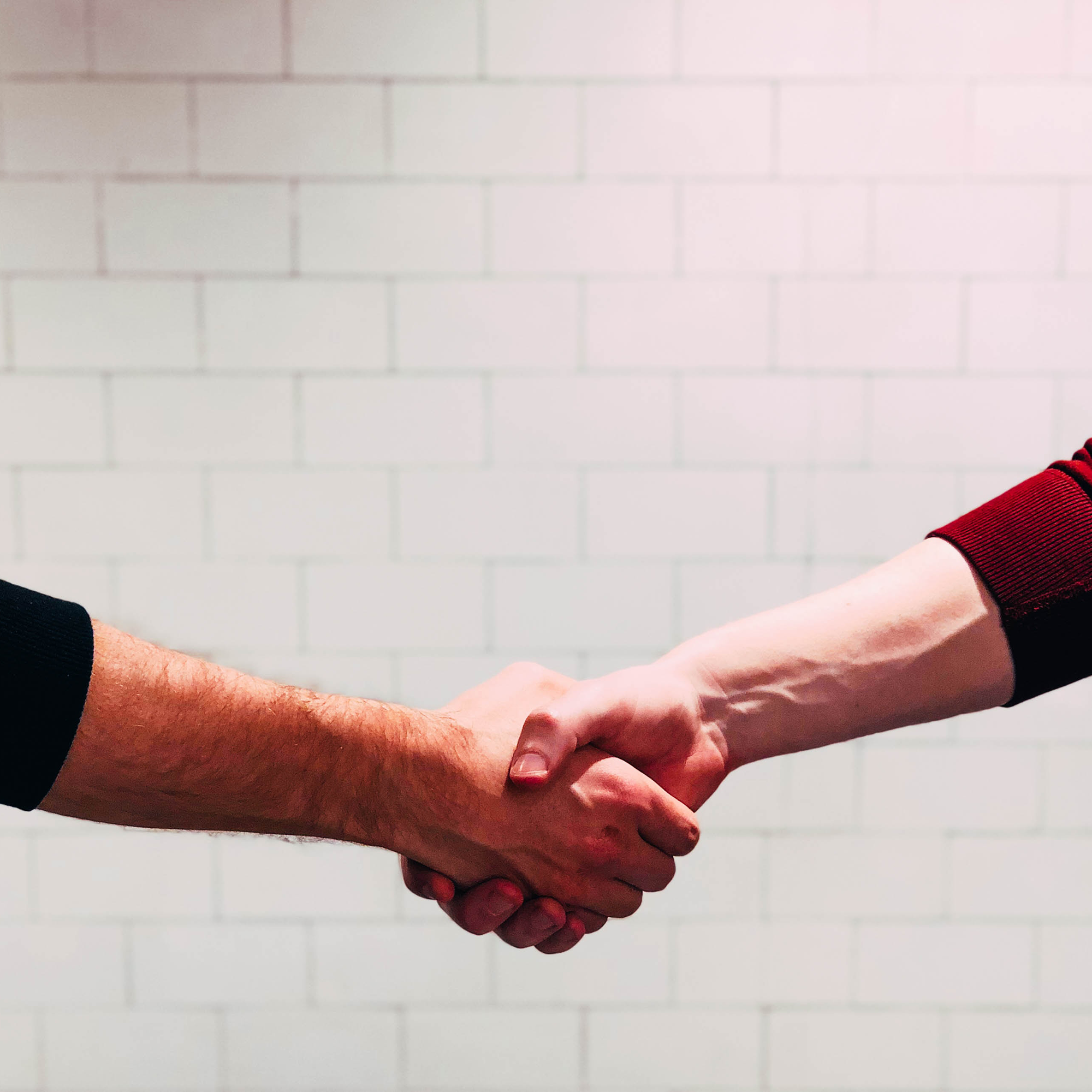 Customer support handshake